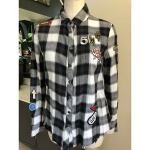 Dance & Marvel Plaid Snap Front Patch top S